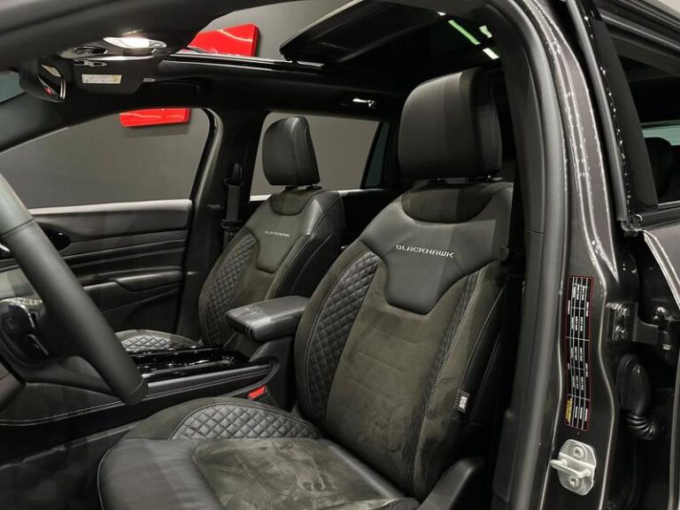 7393615_12_B_9bbba87f36