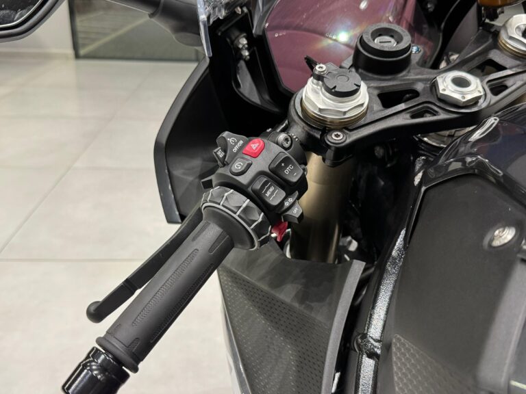 WhatsApp Image 2025-10-06 at 21.38.42 (1)