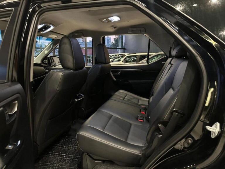 7431872_18_B_4e25d04dce